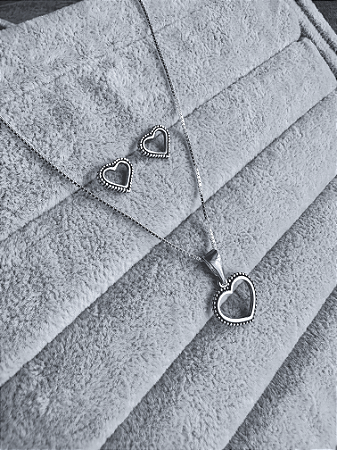 Conjunto de Colar com Brinco Coração