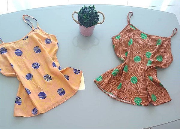 Blusa de alcinha em poá