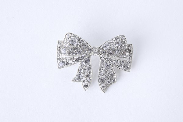 Prendedor Laço com Strass