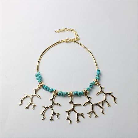 Colar Metal com Pingentes Dourado