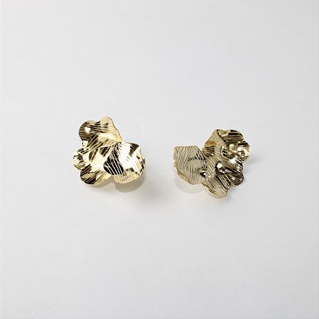 Brinco Metal Piercing Dourado