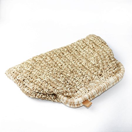 Bolsa Clutch em Ráfia Texturizada Dobrável
