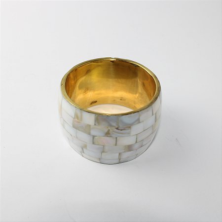 Pulseira Bracelete em Madrepérola com Interior Dourado