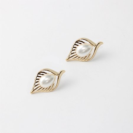 Brinco de Pressão em Metal Design Leque com Pérola