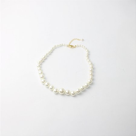 Colar de Pérolas Degradê com Fecho Dourado