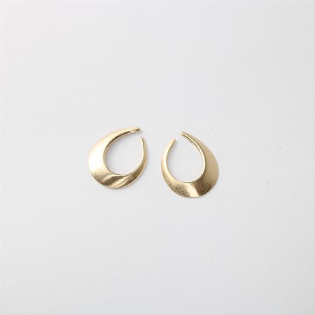 Brinco Folheado Vazado Fosco