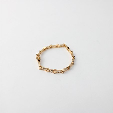Pulseira de Metal com Elos Cravejados e Detalhe em X