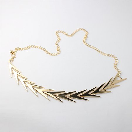 Cinto de Metal com Elos Geométricos em Formato de Seta