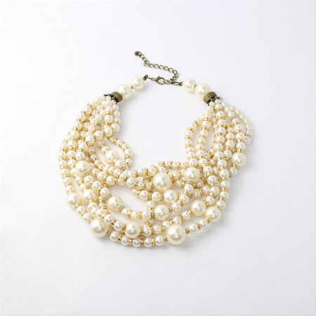 Colar de Pérolas Multivoltas com Detalhes Ouro Velho