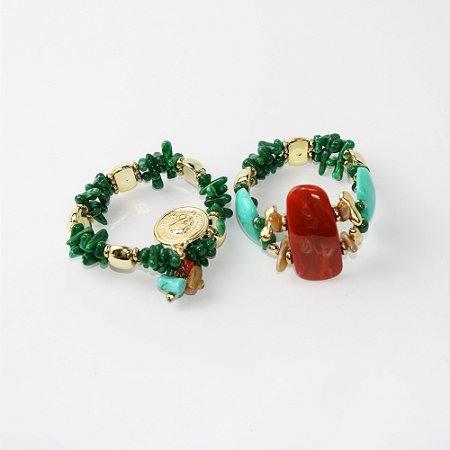 Kit 2 Pulseiras de Metal com Pedras e Medalha Dourada