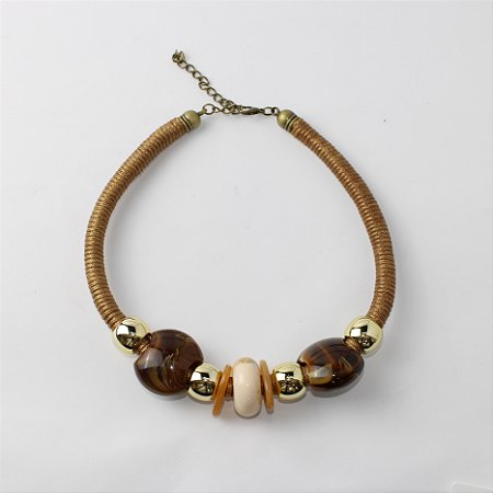 Colar de Corda e Metal Curto Marrom com Dourado