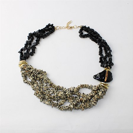 Colar de Metal Cascalhos com Mix de Pedras Preto e Dourado