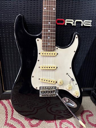 Guitarra Memphis G32 Preta – usada