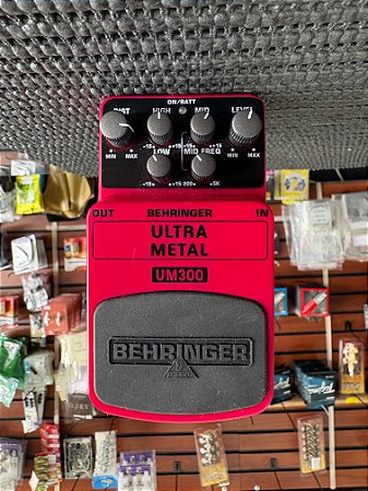 Pedal Behringer Ultra Metal Novo