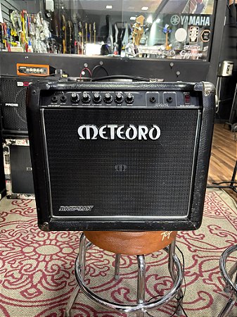 Amplificador Para Baixo Meteoro Space Bass Man 50w Com Reverb – Usado