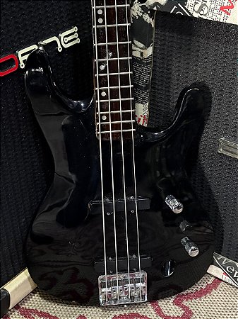 Baixo Golden 4 Cordas Passivo Blindado - Usado