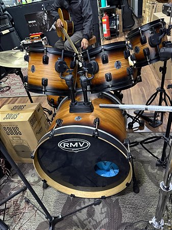 Bateria Rmv Road 3 Tons Completo Pratos – Usada