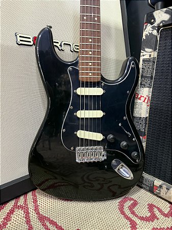 Guitarra Giannini Stratossonic Brasil 1991 Madeira Climatizada – Usada