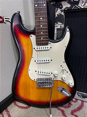 Guitarra Benson Stratocaster Sunburst - Usada