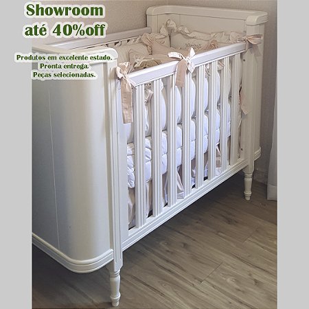 TROCA DE SHOWROOM 40% OFF Á VISTA Berço Madeira Maciça Branco Fosco