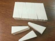 ESPONJAS - PACOTE DE ESPONJA COSMÉTICA LATEX FREE TRIANGULARES COM 20 PEÇAS TAMANHO 4CM X 2 CM- MATERIAL REBORN - TUDO PARA REBORN