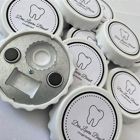 Tampinha de Garrafa com Abridor e Imã Personalizado