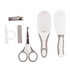 Kit Cuidados Escova Pente Tesoura e Cortador 11953 - Buba