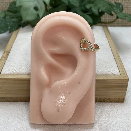 Brinco Falso Piercing Coração Vazado Par Semijoia Ouro