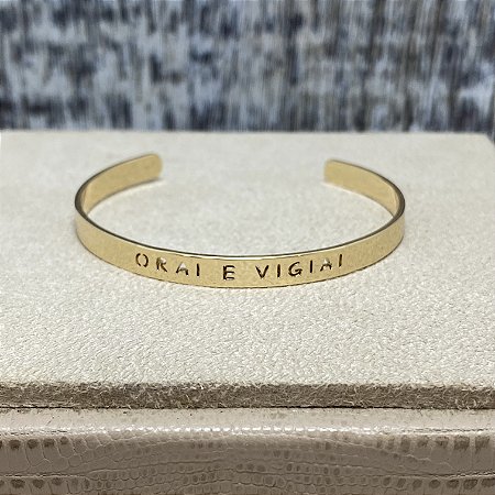 Bracelete Reto Orai e Vigiai Semijoia Ouro