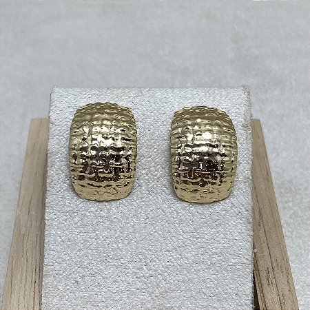 Brinco Chapa Martelada Semijoia Ouro