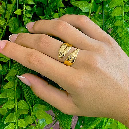 Anel Folha Dupla Semijoia Ouro