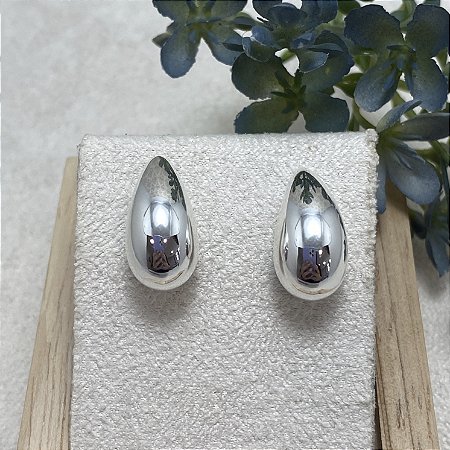 Brinco Vírgula M Semijoia Prata