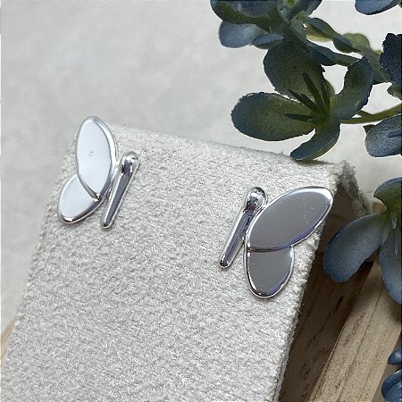 Brinco Borboleta Lisa Semijoia Prata