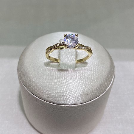 Anel Solitário Torcido Semijoia Ouro