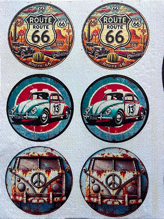 Porta copo/ chaveiro/ porta fone/ bolinhas 9cm Carros Classicos