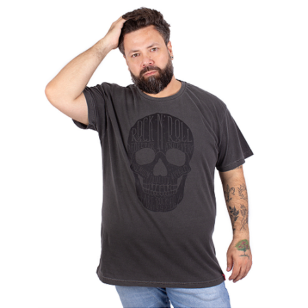 Camiseta Plus Size Estonada Caveira Escrita Preta.