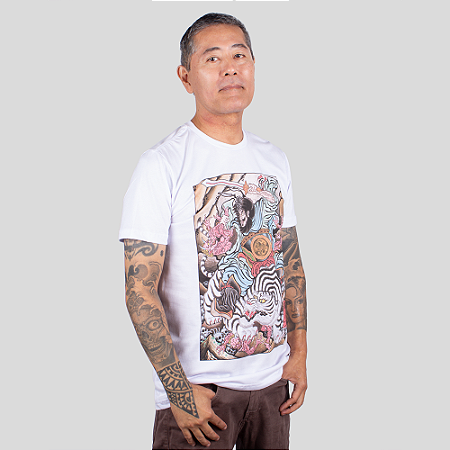 Camiseta Christian Arae Shoki Branca.