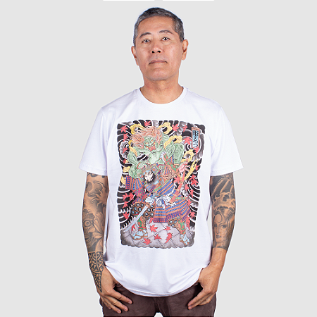 Camiseta Christian Arae Watanabe No Tsuna Branca.