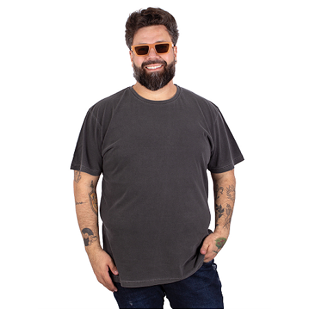 Camiseta Plus Size Básica Estonada Preta.