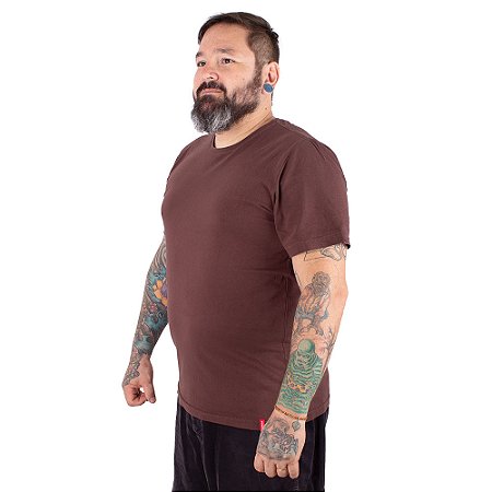 Camiseta Básica Estonada Marrom.