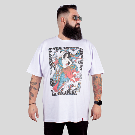 Camiseta Plus Size Christian Arae Tamatori Hime Branca.