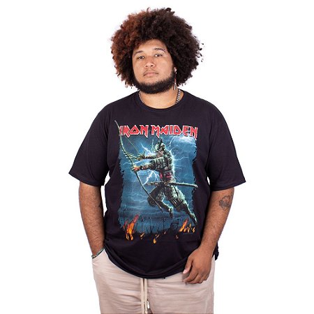 Camiseta Plus Size Iron Maiden Eddie Arqueiro Oficial
