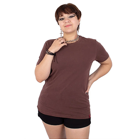 Camiseta Básica Estonada Marrom Adulto Feminina