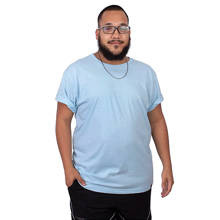 Camiseta Plus Size Básica Azul Claro.