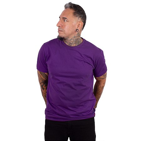 Camiseta Plus Size Básica Roxa.