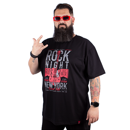 Camiseta Plus Size Rock Poster Preta.