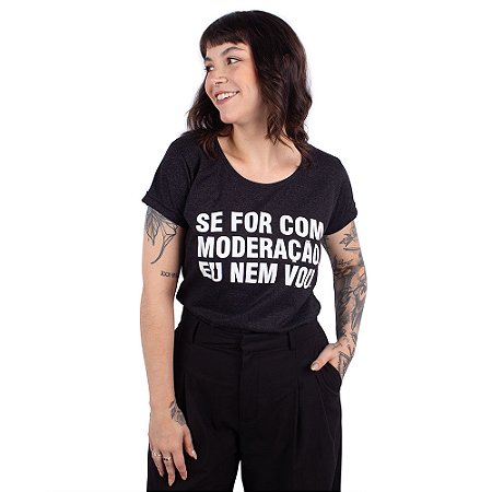 Camiseta Feminina Cerveja Com moderação - Preta Jaguar