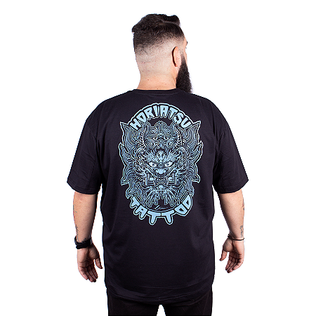 Camiseta Plus Size Christian Arae Hori Atsu - Preta.