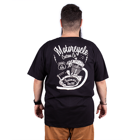Camiseta Plus Size Motorcycle Custom Co 66 - Preta.