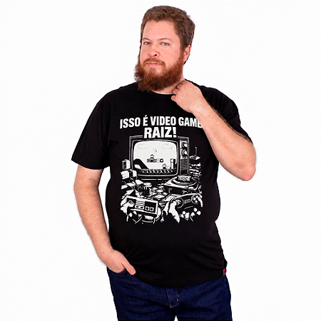 Camiseta Plus Size Video Game Raiz - Preta.